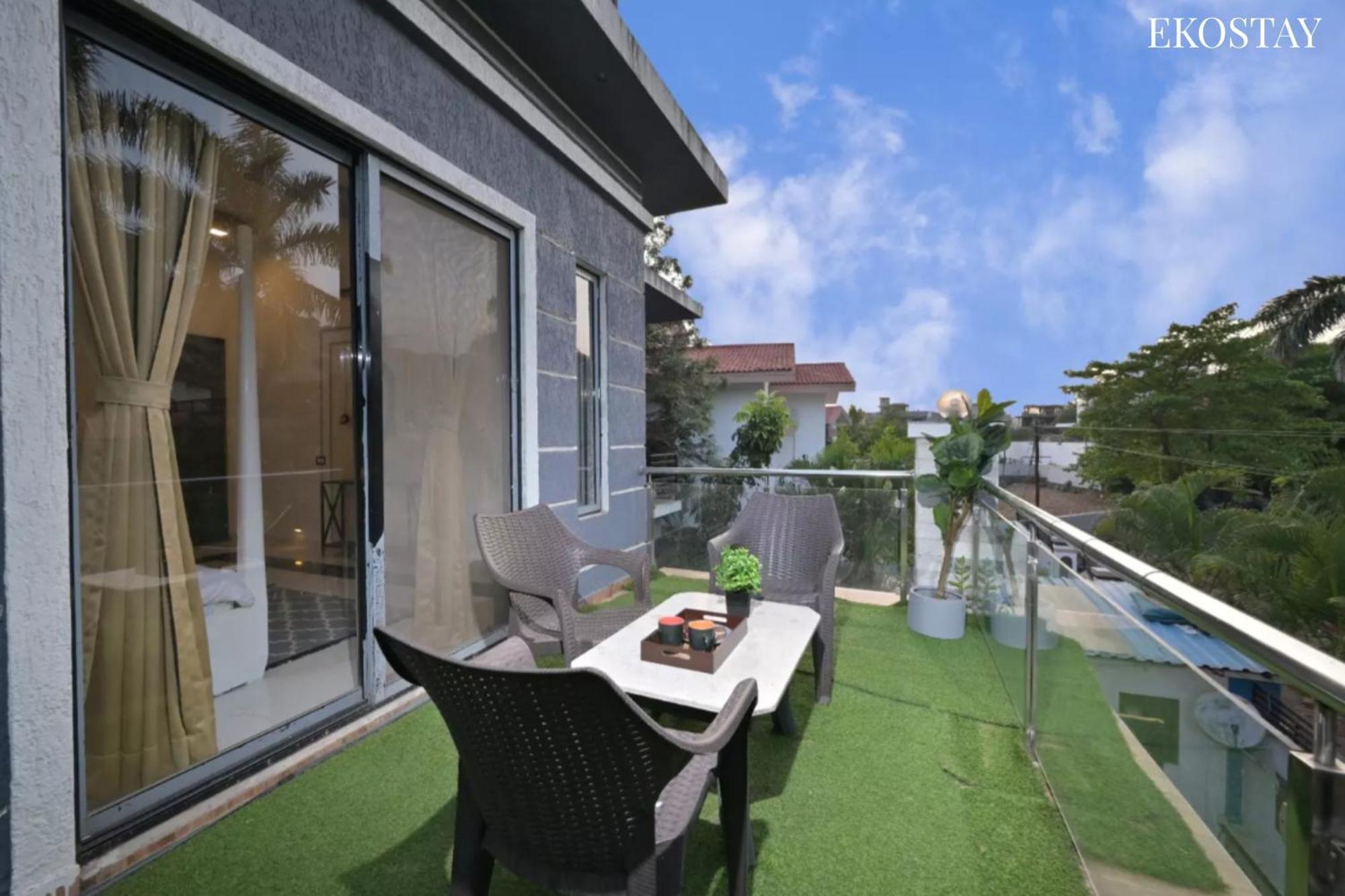 Villa Eko - Blue Pebble