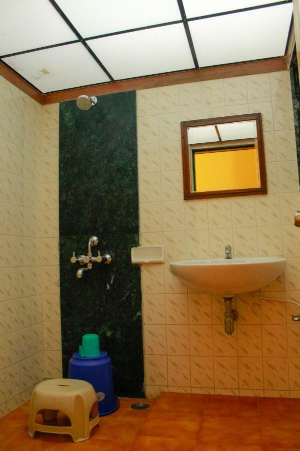 Rainwood Residency 2*