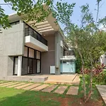 Villa Foresta By Stayvista With Modern Decor, Swimming Pool & Expansive Lawn For A Perfect Escape