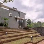 Villa Foresta By Stayvista With Modern Decor, Swimming Pool & Expansive Lawn For A Perfect Escape