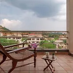 Stayvista\'S Janak Villa - Your Private Escape With A Pool And Pool Table