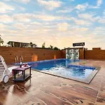 The Majestic Villa By 23 Villastay - Private Pool & Garden