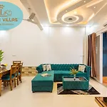 Lugani\'S - La Vidaa Loca Manor B3