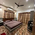 Mount Bungalows - Mount Cottage Enclave