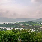 Stayvista\'S Shivom Villa 2 - A Serene Escape With Views Of The Valley And Lake