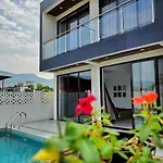 Littlewoods Villa Iris