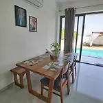 Littlewoods Villa Iris