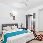 Empyrean Stays Ll Nostro Circo Ll 2Bhk Ll Big Pool