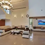 Luxe : Paradise Villa By Histays
