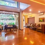 Stayvista\'S The Happy Hive - Cozy Rooms And A Pool For A Delightful Stay