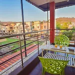Empyrean Stay Ll 4Bhk Leoncino Villa Ll Pvt Pool Ll Waksai