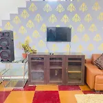 M G Villa