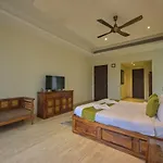 Misty Villa By Tropicana Stays