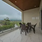Mountain Majesty Villa By Tropicana Stays