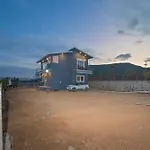 Empyrean Stay Ll 4Bhk Ll Leoncino Villa Ll Largest Pool Ll Bbq II View