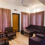 Hangout Villas
