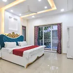 Royal Paradise Villa