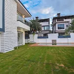 Royal Paradise Villa