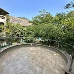 Nature Retreat Golden Valley