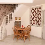 Upper Deck Villa