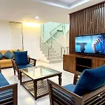 Yellowbrick Villa - Near Market /Swimming Pool/ Ac/ Luxurious