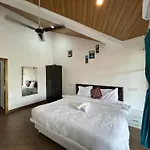 Snooze Villa