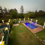 Friends Villa