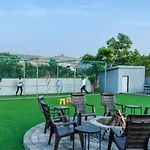 Green Crest Villa
