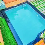 Zephyr Villa By Tranquil Stays
