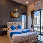 Martini Villa By Aquastay