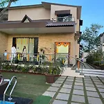 Mannat Villa With Swimming Pool And Garden