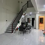Mannat Villa With Swimming Pool And Garden
