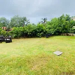 Twin Tower 8 Bhk Villa By Rubha Hospitality