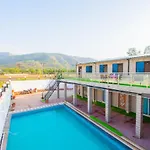 Empyrean Stay II 6Bhk II Samrat Villa II Ac II Pvt Pool Ll Largest Pool Ll