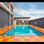 Ll Empyrean Stays Ll 6Bhk Ac Black Bunglow Ll