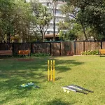 Mehta Mansion By Stayvista - A Villa With A Swimming Pool And Pool Table
