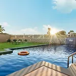 Casa Luxury 5Bhk