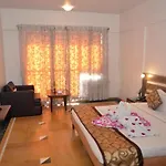 Hotel Sapphire
