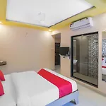 Oyo 13150 Mangal Residency