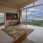 Stayvista\'S Glass House - Villa With Scenic Lawn And Mountain Views