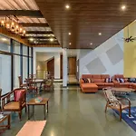 Saffronstays Falcon Hill, Lonavala - Luxury Villa With Infinity Pool Near Lion\'S Point