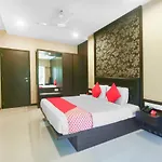 Oyo 6800 Purohit Holiday Resort