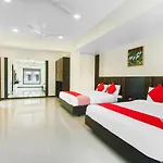 Oyo 6800 Purohit Holiday Resort