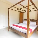 Stayvista\'S Greenwoods Villa 8 - City-Center Villa With Private Pool, Terrace, Lift & Ping-Pong Table