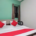 Oyo Flagship 23096 Laxmi Residency
