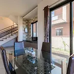 Westwood Villa 8 By Vista Rooms