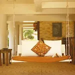 The Boulevard By Stayvista - A City-Center Villa Boasting A Private Plunge Pool, Jacuzzi & A Revitalizing Rain Shower