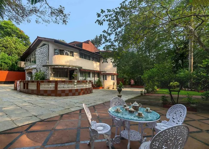 Stayvista\'S Cove Cottage - Boutique Home With Exuberant Lawn, Music System & Outdoor Activities
