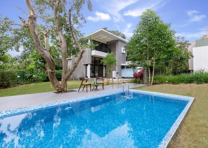 Villa Foresta By Stayvista With Modern Decor, Swimming Pool & Expansive Lawn For A Perfect Escape