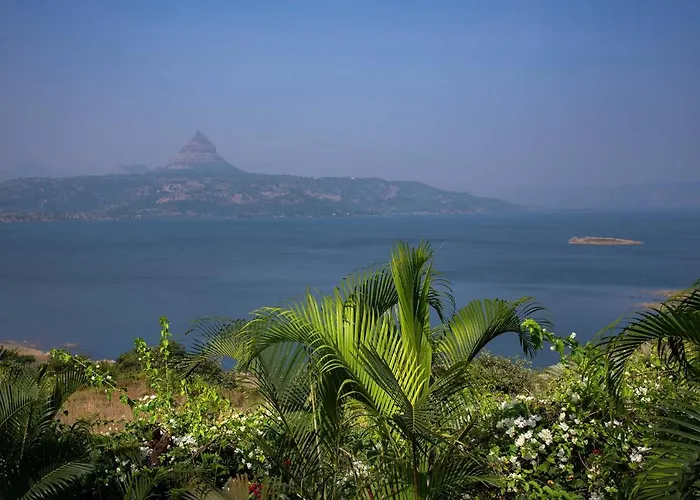 Stayvista\'S Princess - A Villa With Infinity Pool & Breathtaking Views